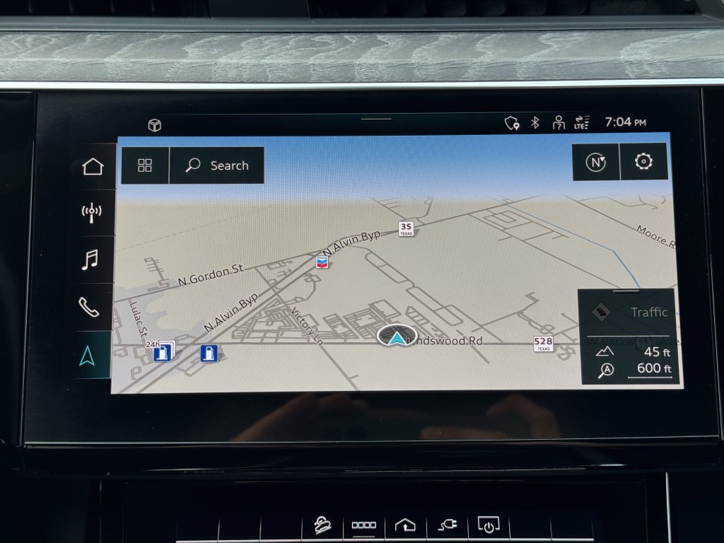 2021 Audi e-tron Image 23