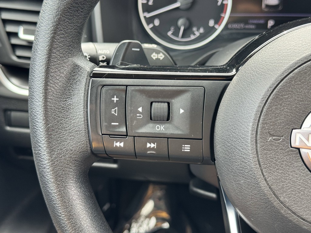 2023 Nissan Rogue Image 16