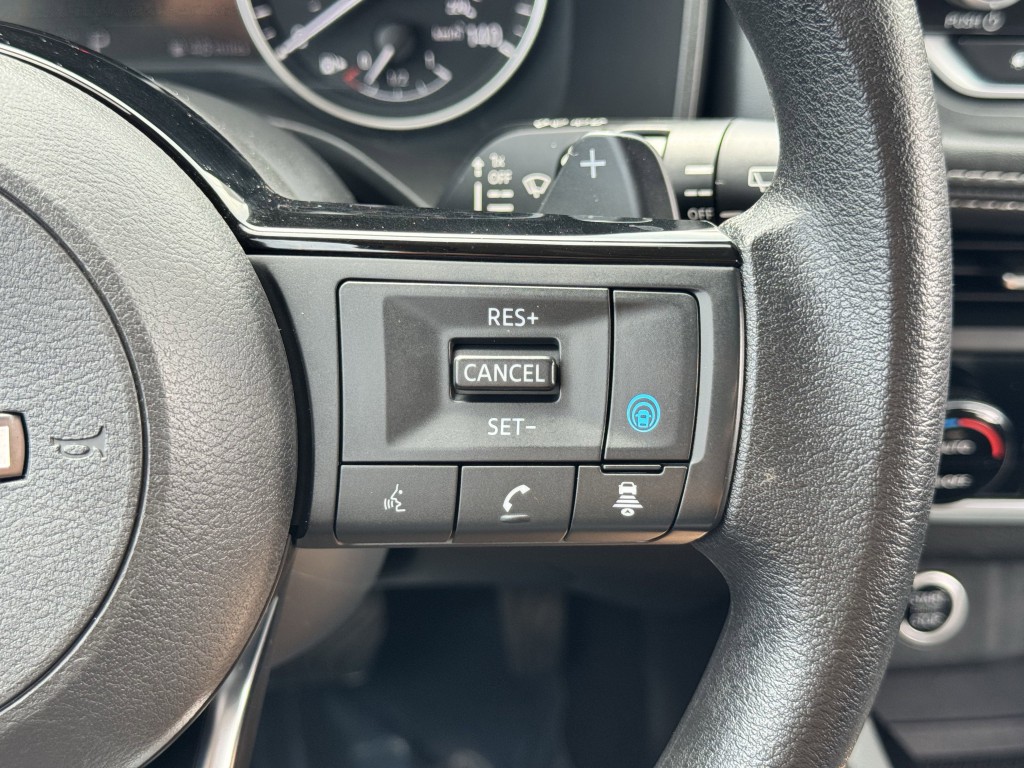 2023 Nissan Rogue Image 17