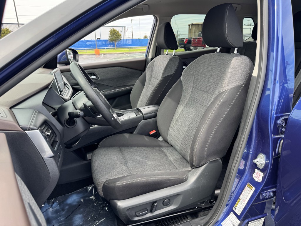 2023 Nissan Rogue Image 24