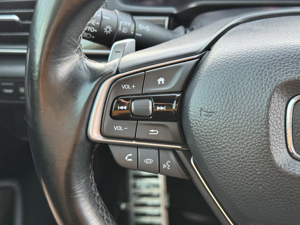 2021 Honda Accord Image 16