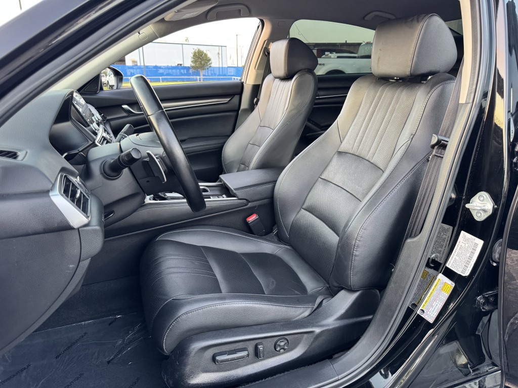 2021 Honda Accord Image 24