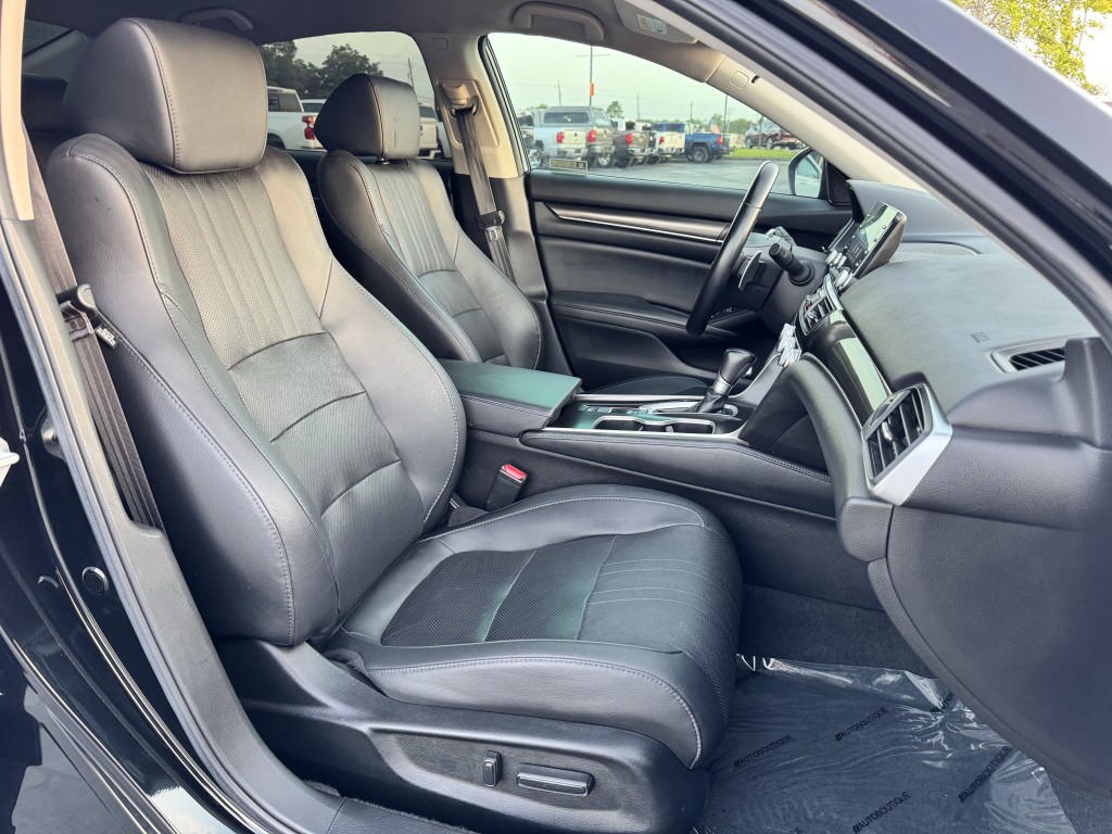 2021 Honda Accord Image 25