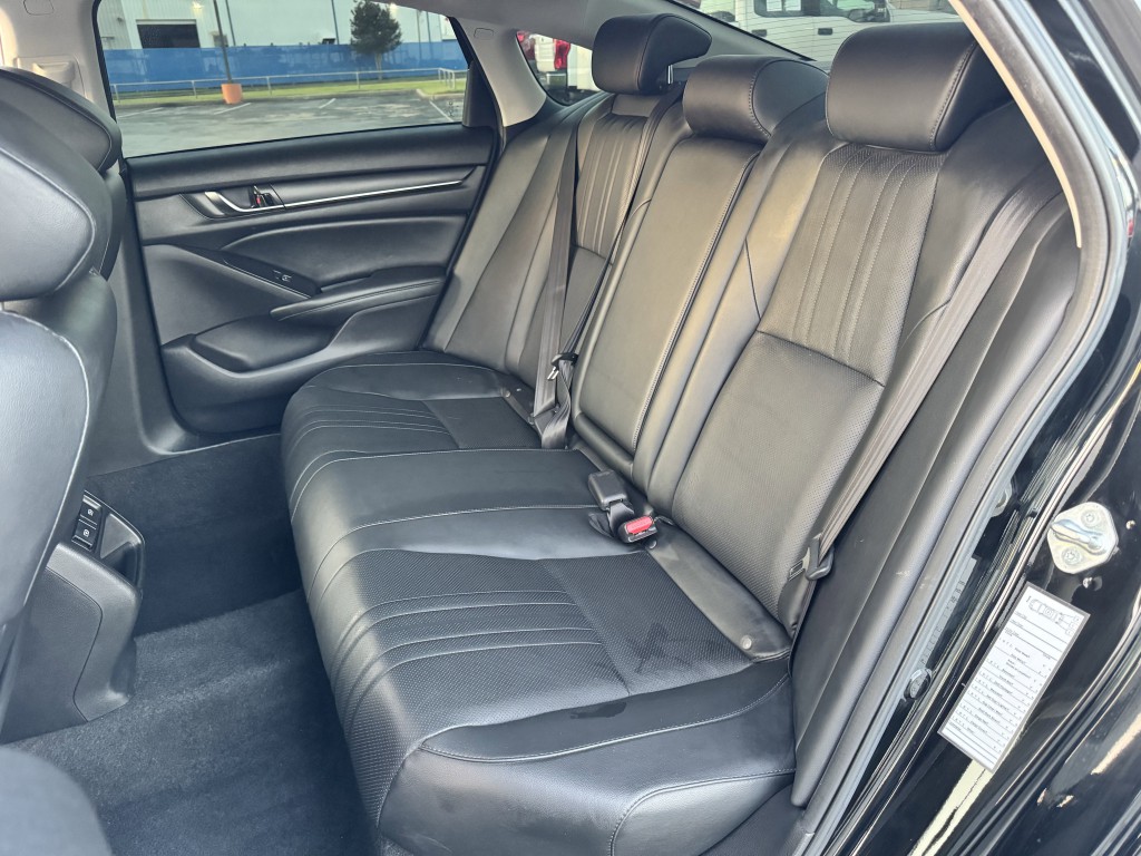 2021 Honda Accord Image 27