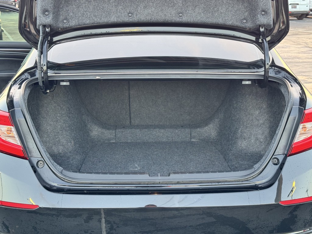 2021 Honda Accord Image 28