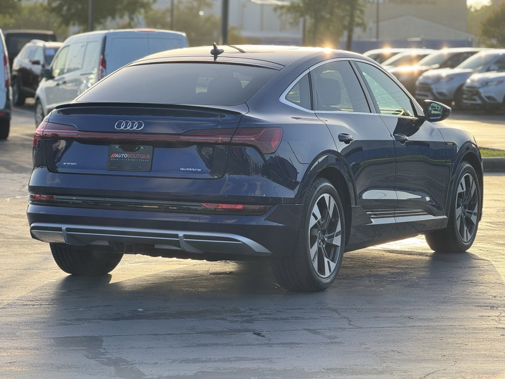 2022 Audi e-tron Sportback Image 8