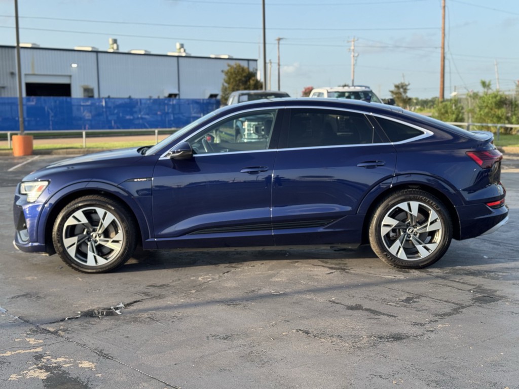 2022 Audi e-tron Sportback Image 11
