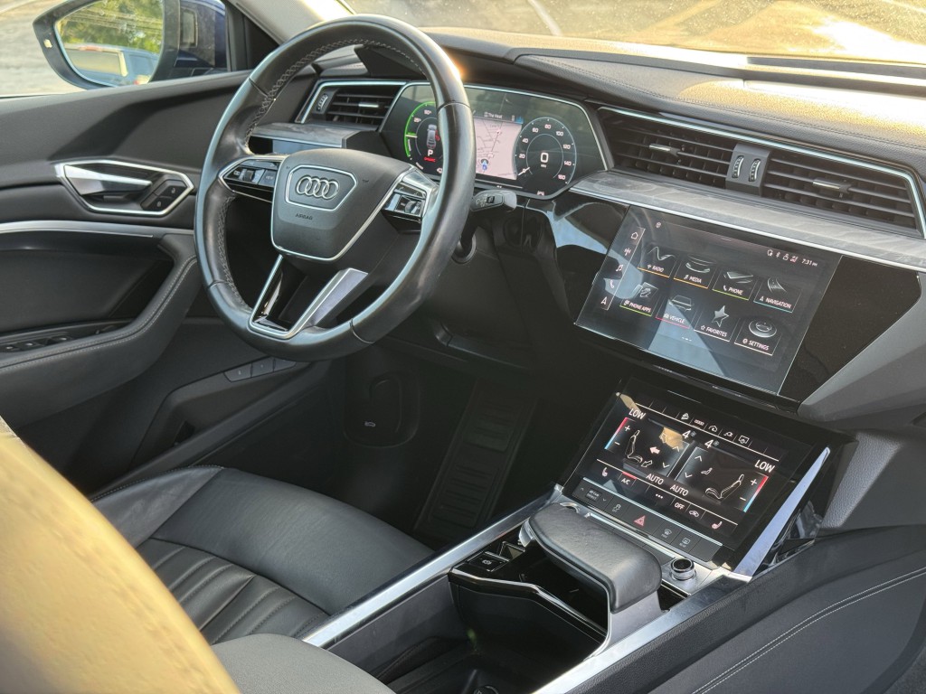 2022 Audi e-tron Sportback Image 14