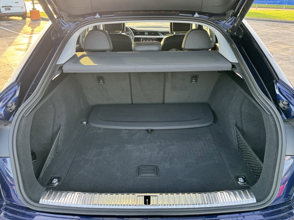 2022 Audi e-tron Sportback Image 32