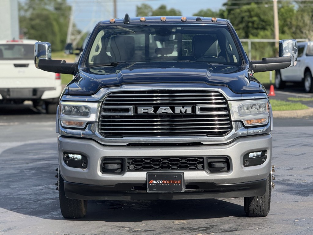 2022 RAM 3500 Image 8