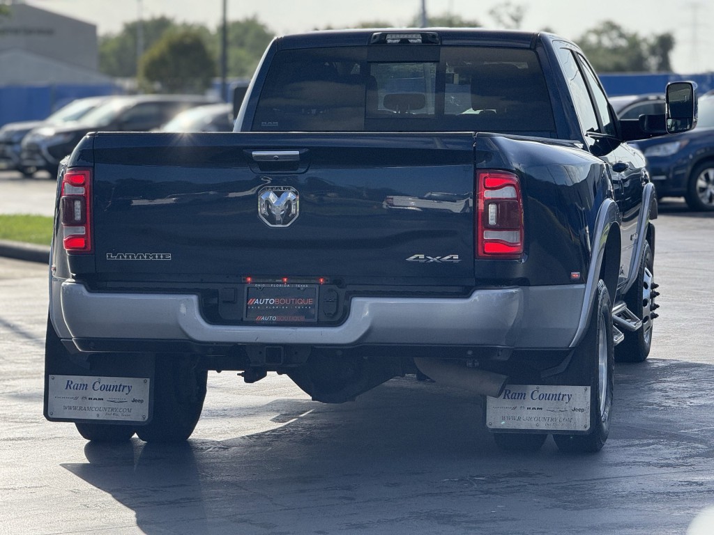 2022 RAM 3500 Image 10