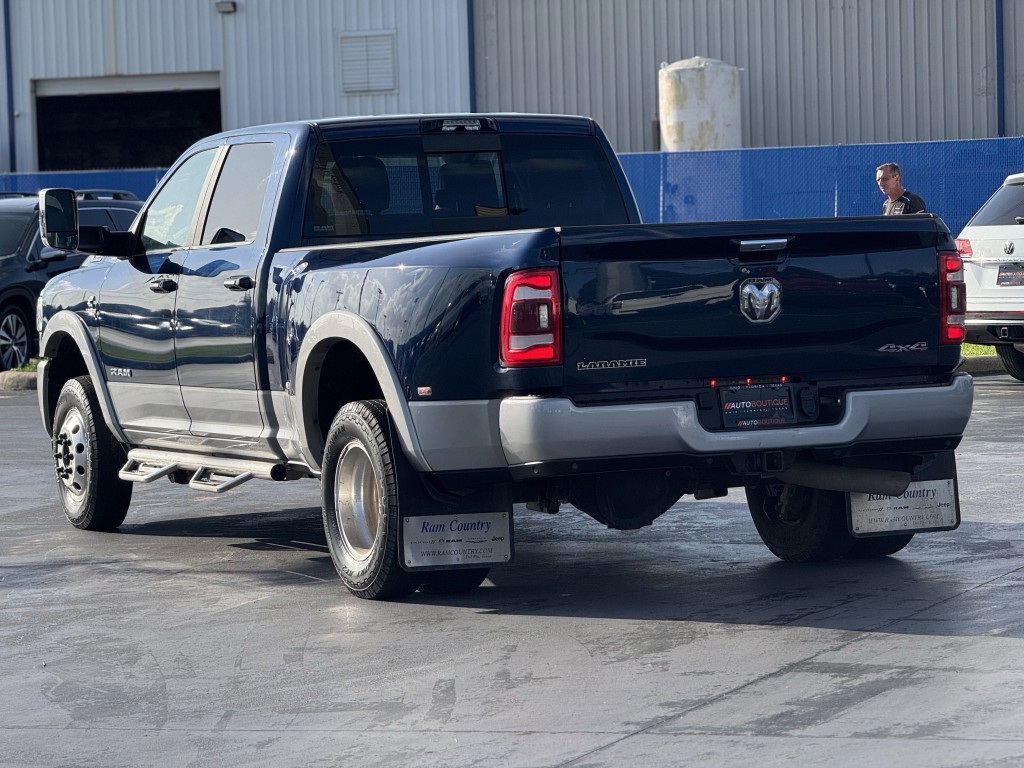 2022 RAM 3500 Image 11