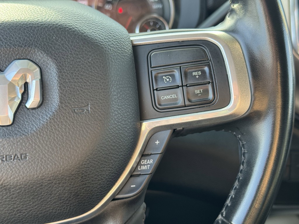 2022 RAM 3500 Image 20