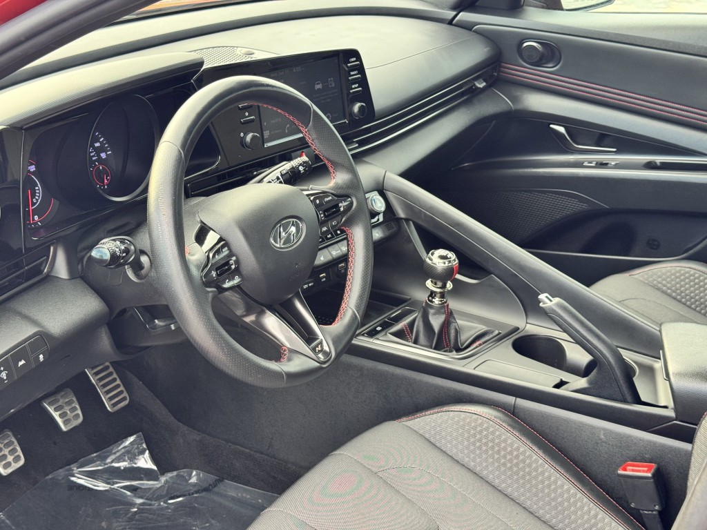 2022 Hyundai Elantra Image 12
