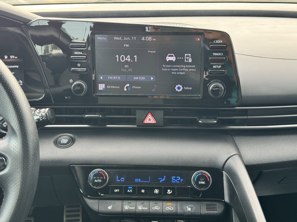 2022 Hyundai Elantra Image 19