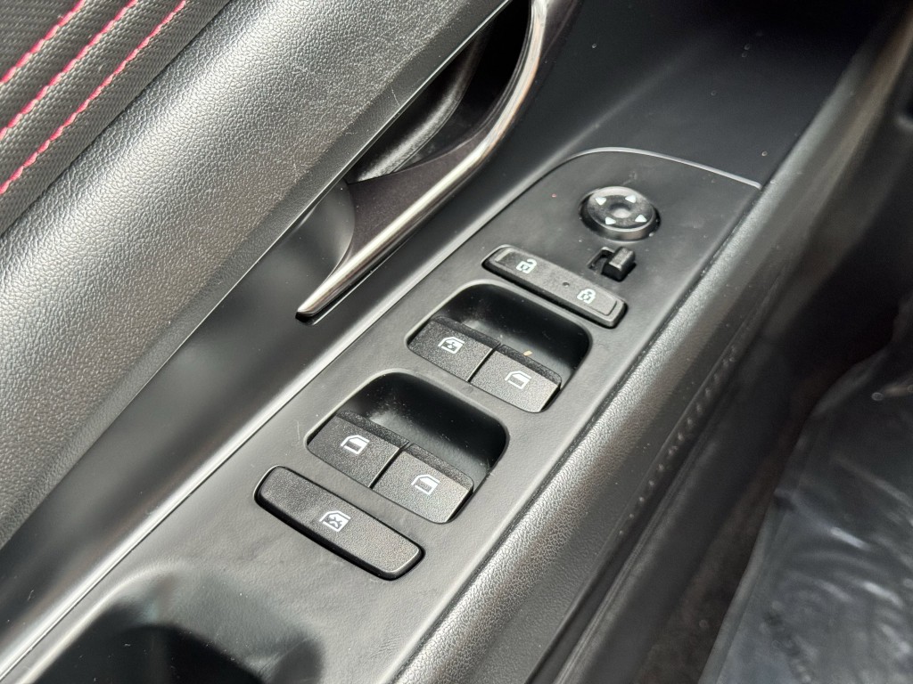 2022 Hyundai Elantra Image 23