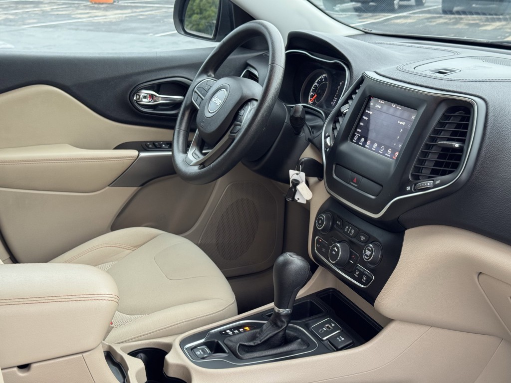 2019 Jeep Cherokee Image 13