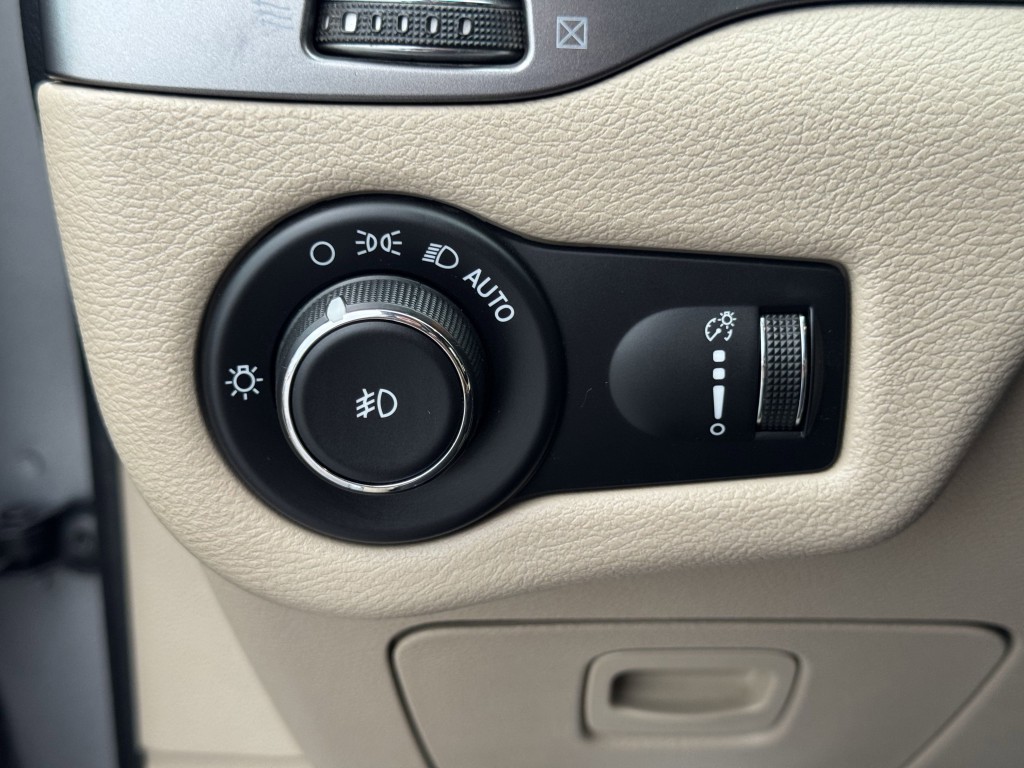 2019 Jeep Cherokee Image 22