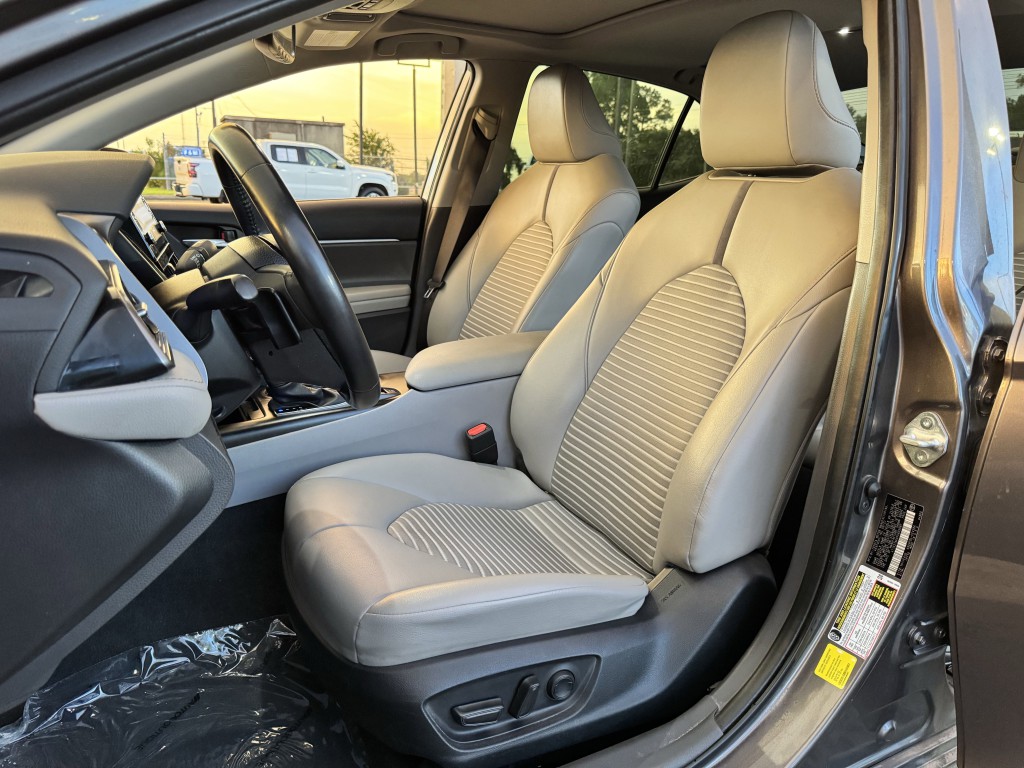 2023 Toyota Camry Image 24