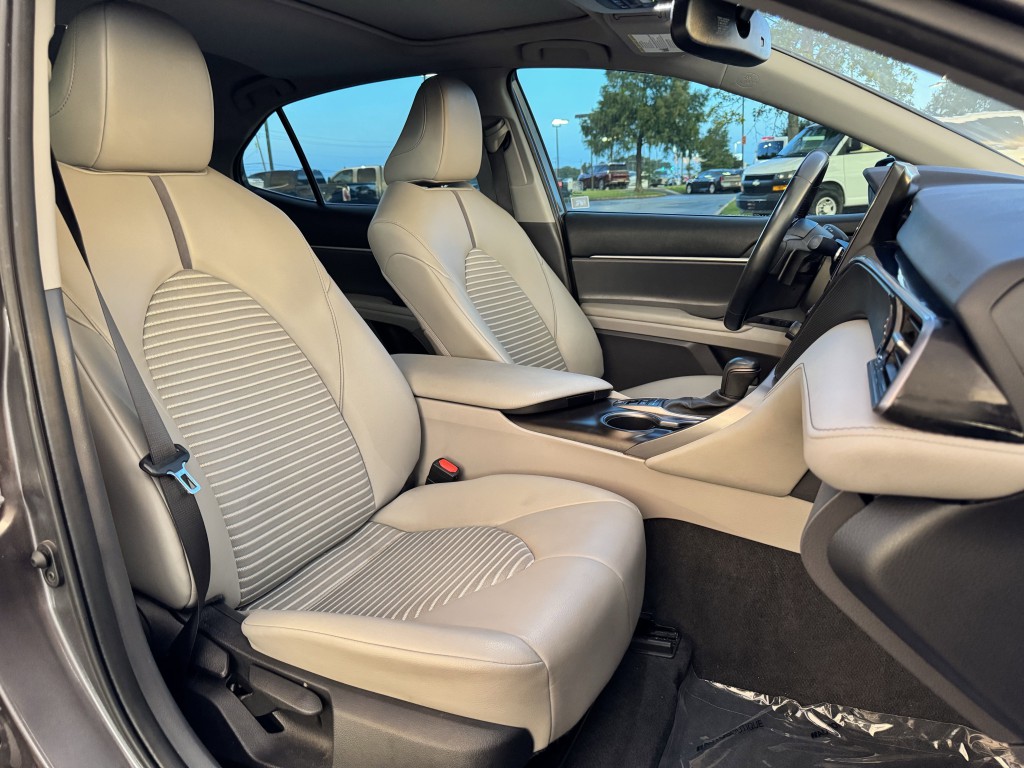 2023 Toyota Camry Image 25