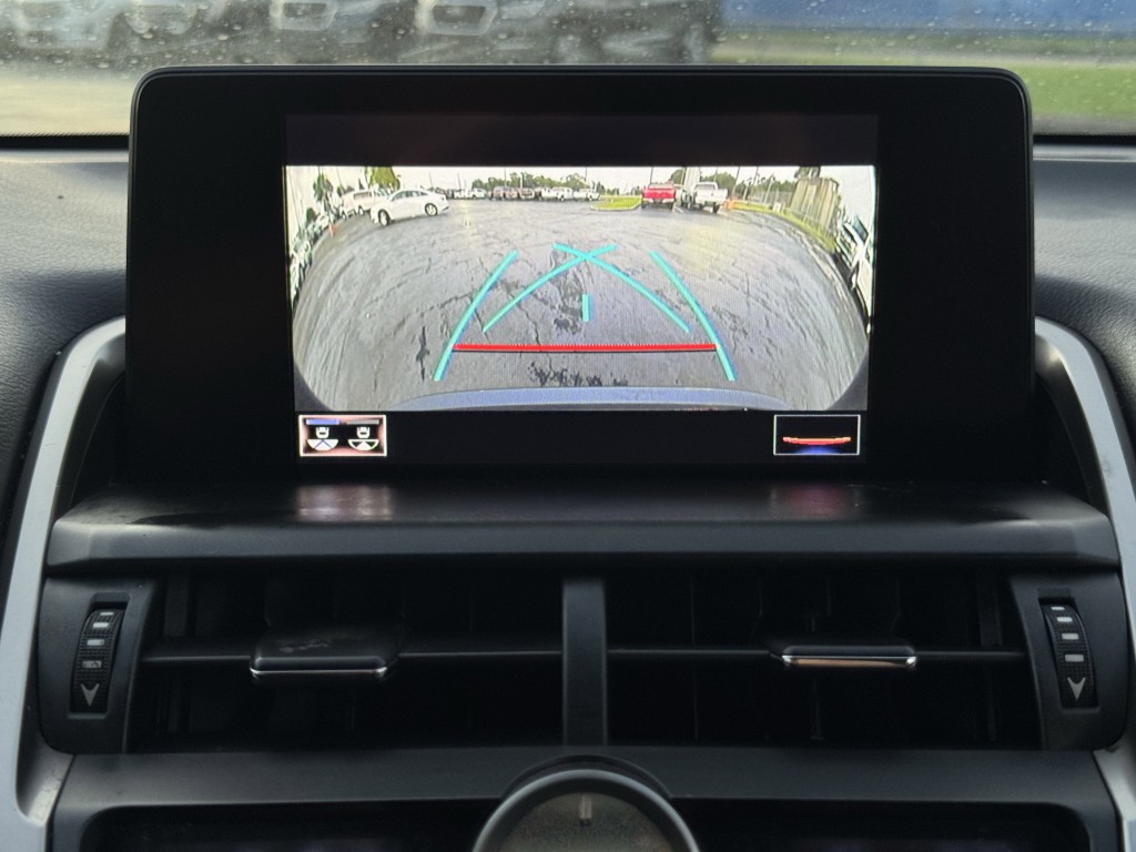 2018 Lexus NX Image 17