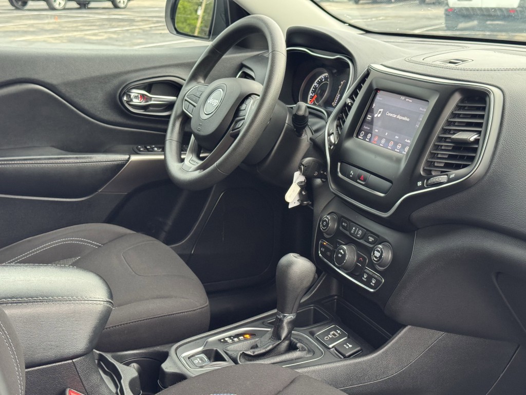 2020 Jeep Cherokee Image 13