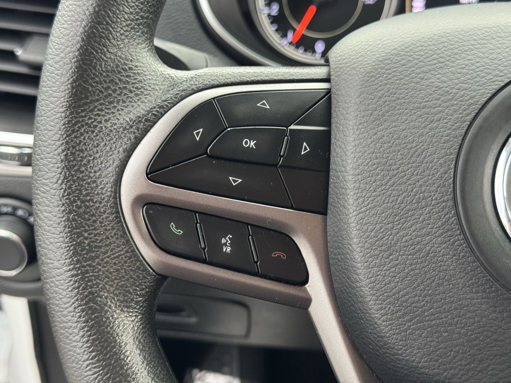 2020 Jeep Cherokee Image 16