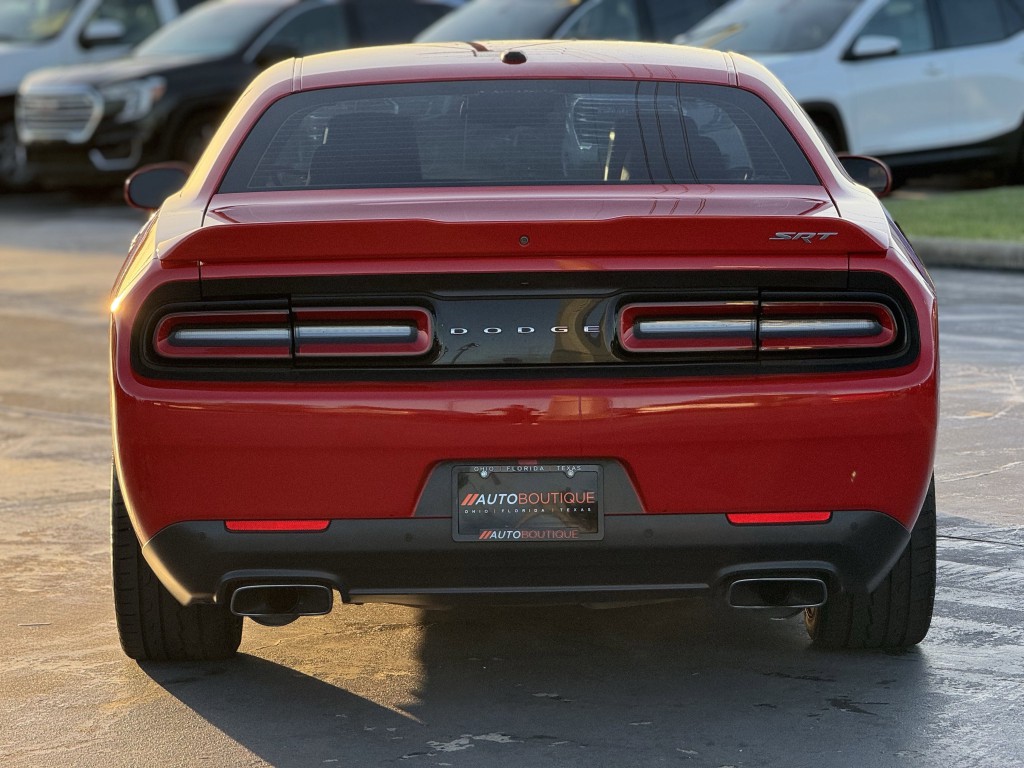 2015 Dodge Challenger Image 6
