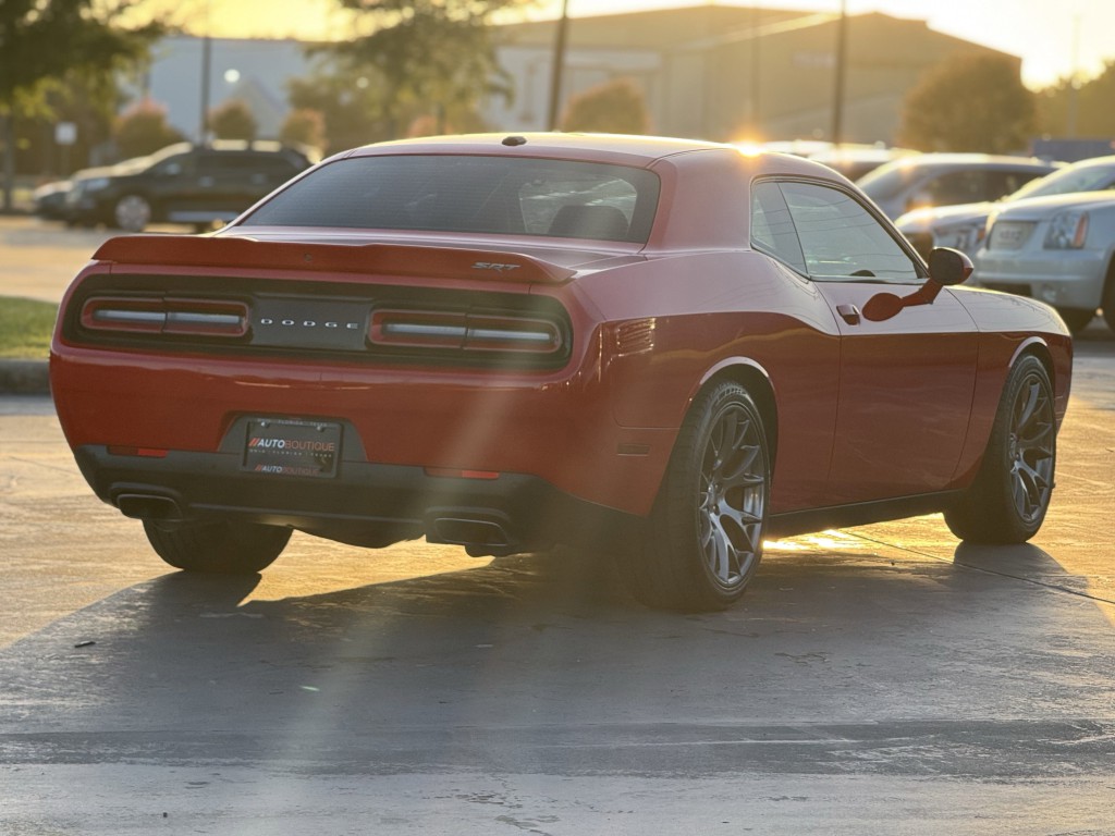 2015 Dodge Challenger Image 9