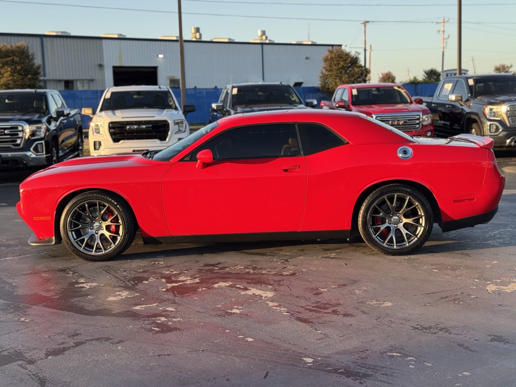 2015 Dodge Challenger Image 10