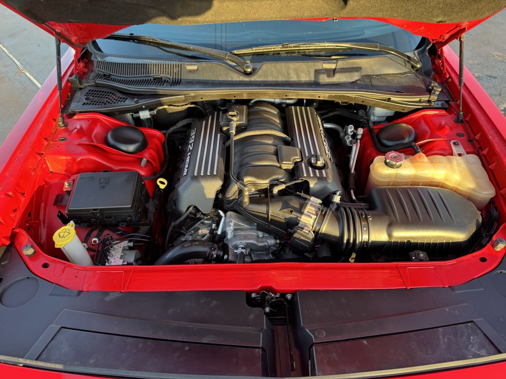2015 Dodge Challenger Image 11