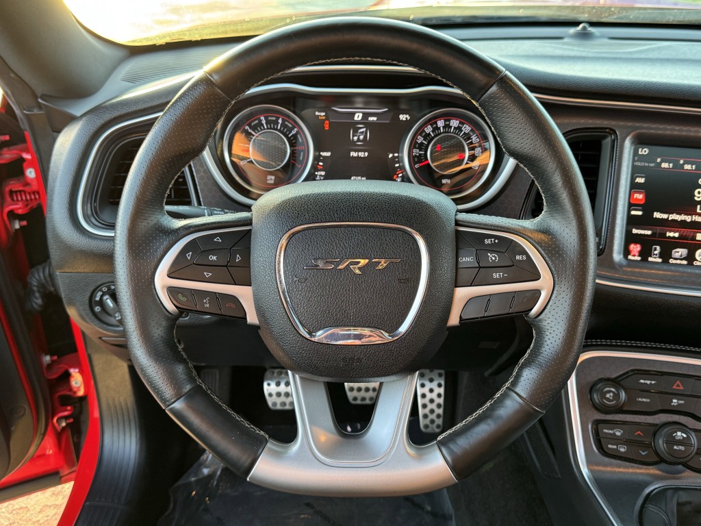 2015 Dodge Challenger Image 15