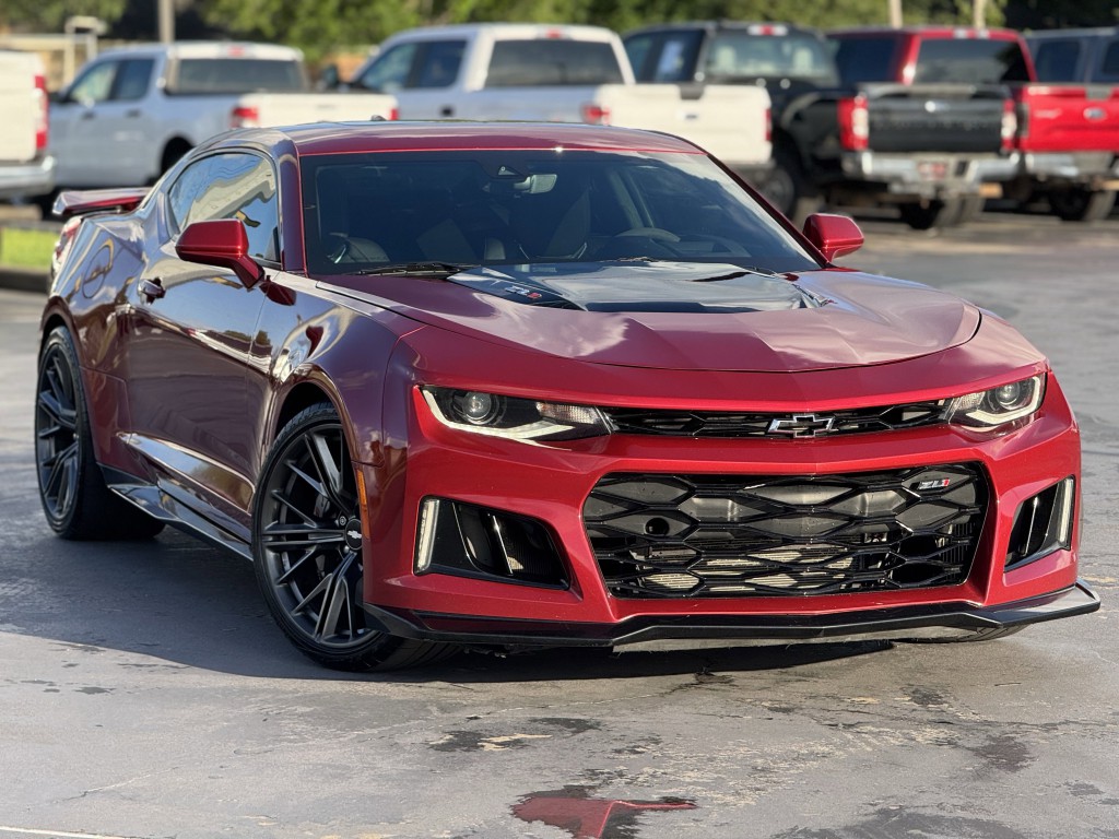 2019 Chevrolet Camaro Image 3