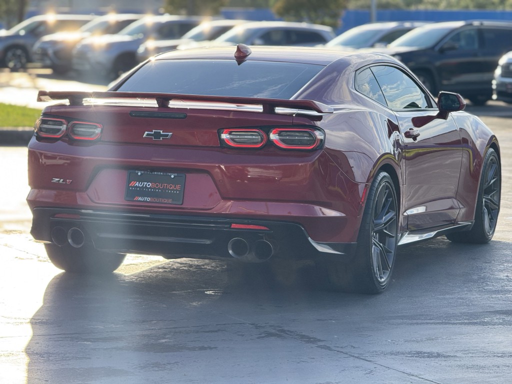2019 Chevrolet Camaro Image 10