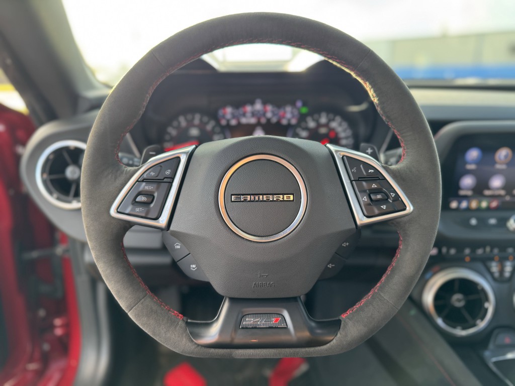 2019 Chevrolet Camaro Image 17