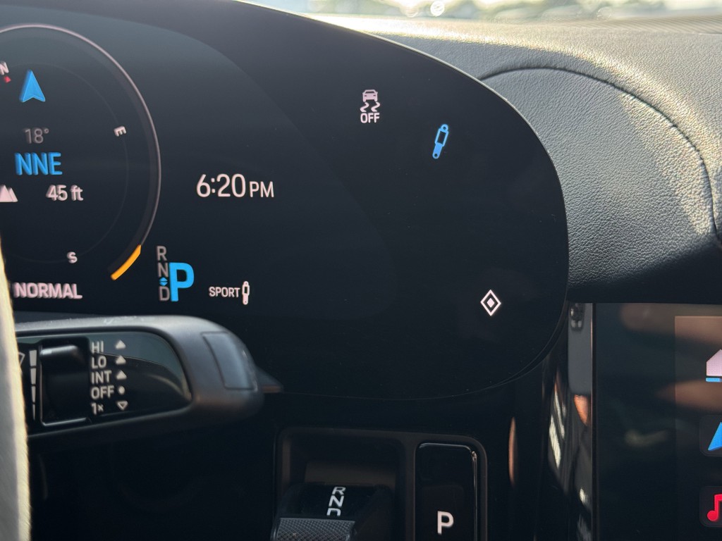 2021 Porsche Taycan Image 23