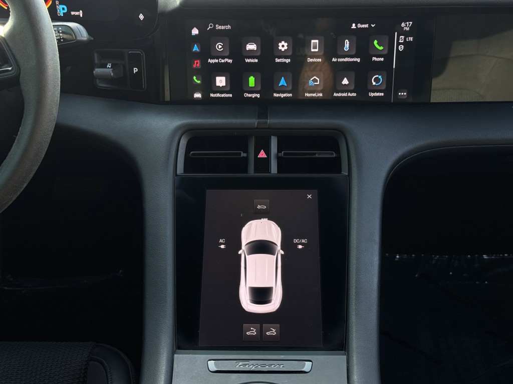 2021 Porsche Taycan Image 24