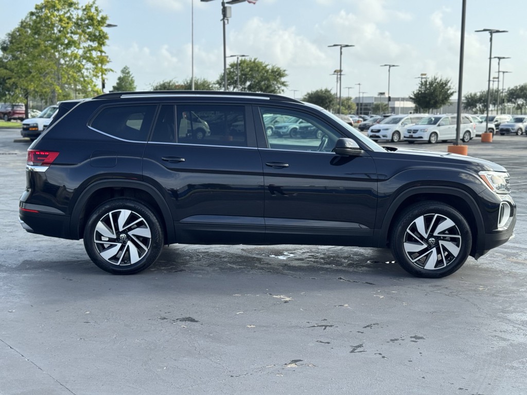 2024 Volkswagen Atlas Image 10