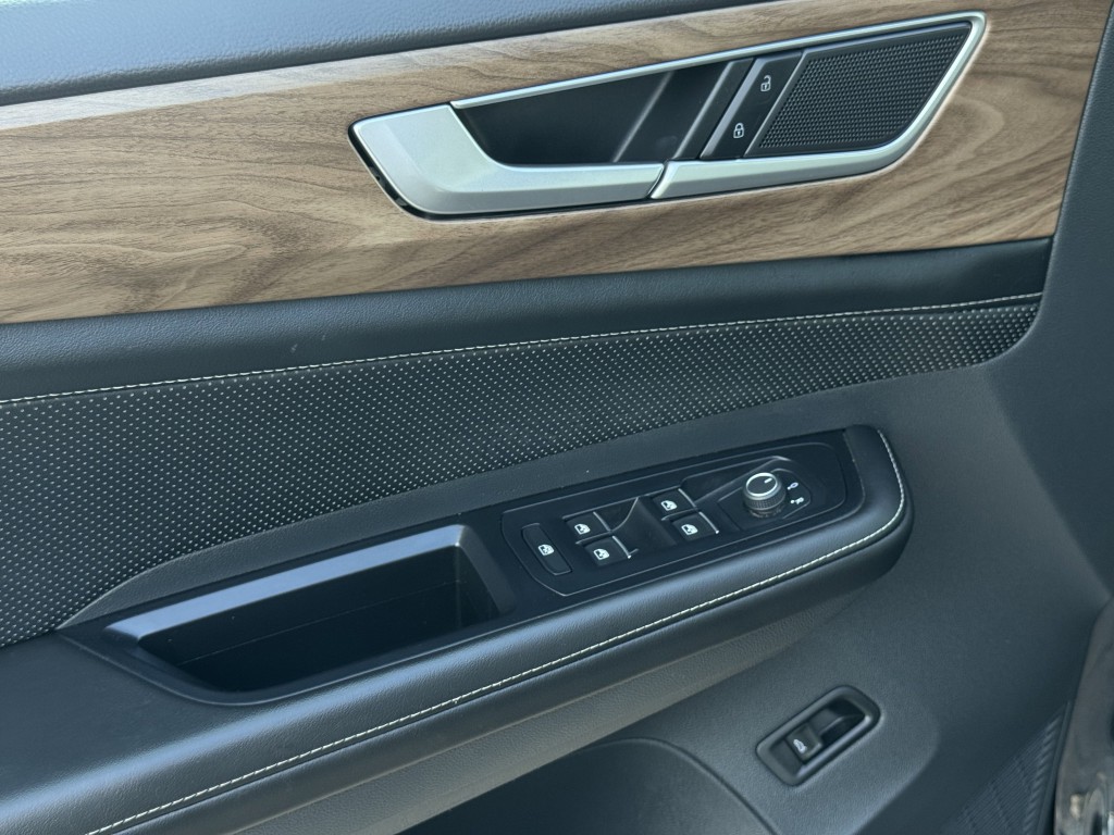 2024 Volkswagen Atlas Image 24