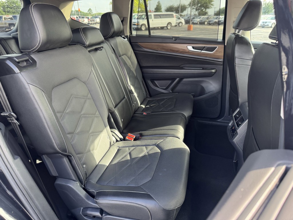 2024 Volkswagen Atlas Image 27
