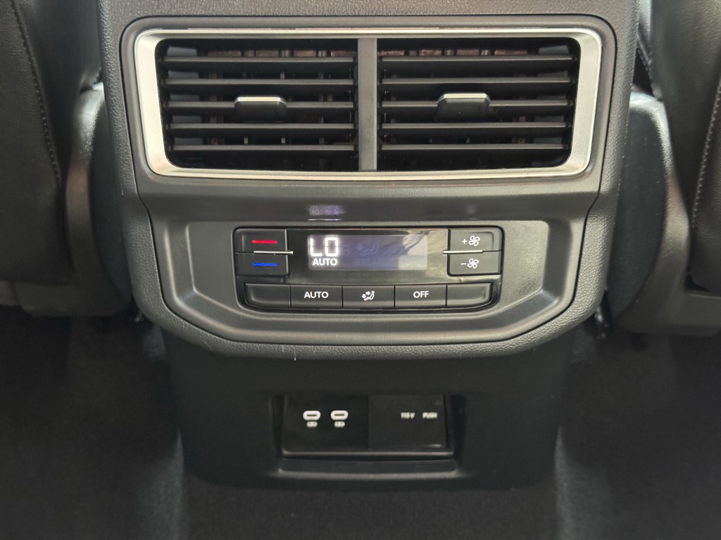 2024 Volkswagen Atlas Image 31