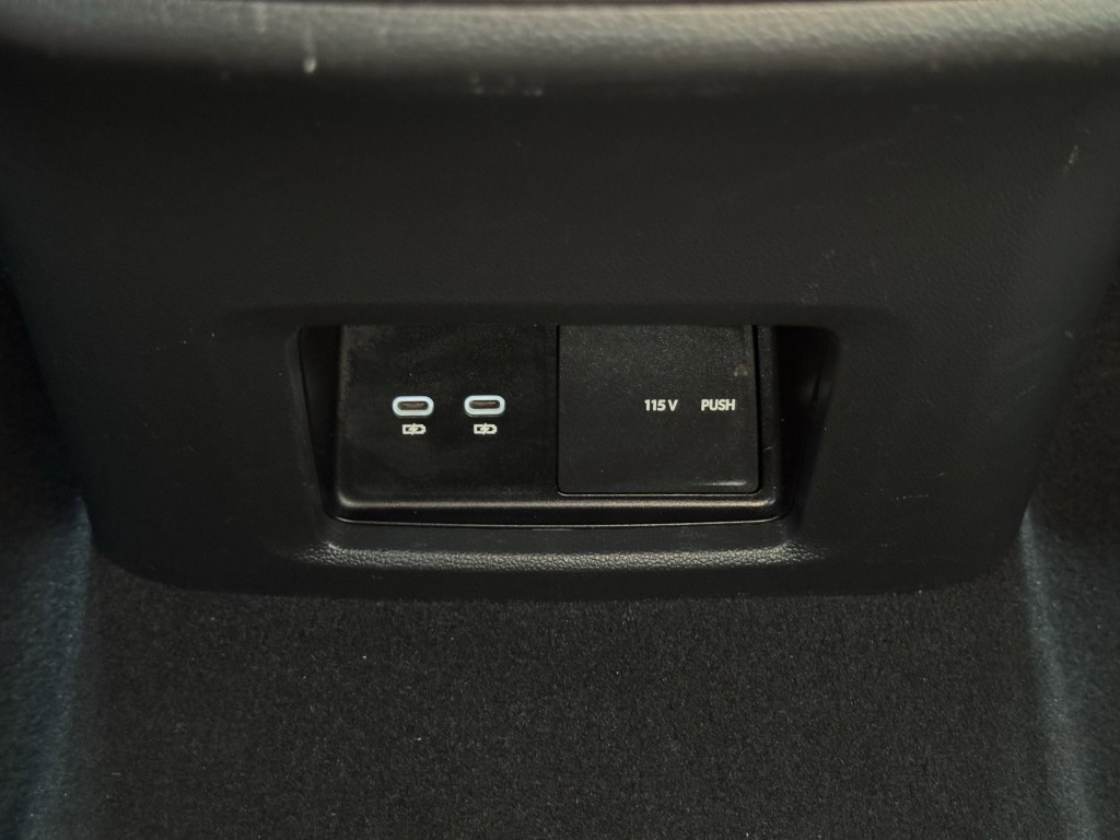 2024 Volkswagen Atlas Image 32
