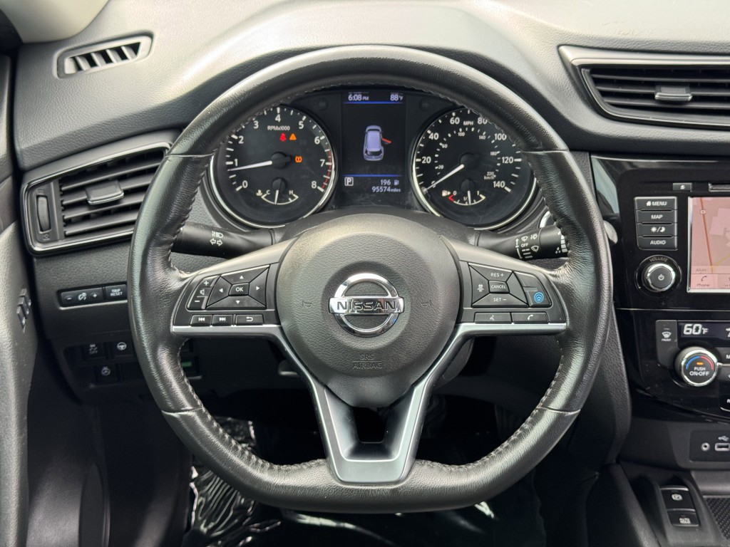 2019 Nissan Rogue Image 14