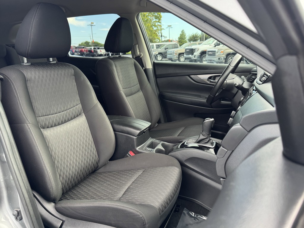 2019 Nissan Rogue Image 21