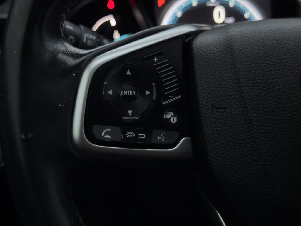 2018 Honda Civic Image 16