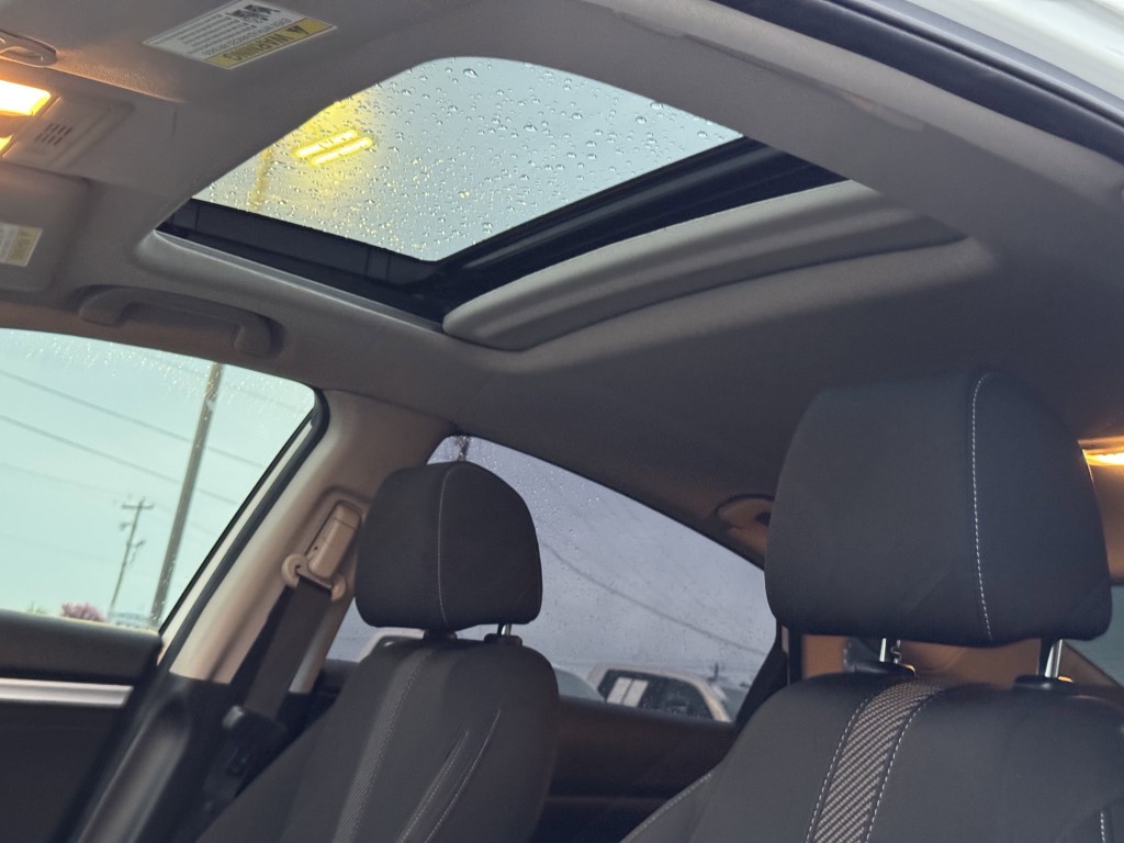 2018 Honda Civic Image 26