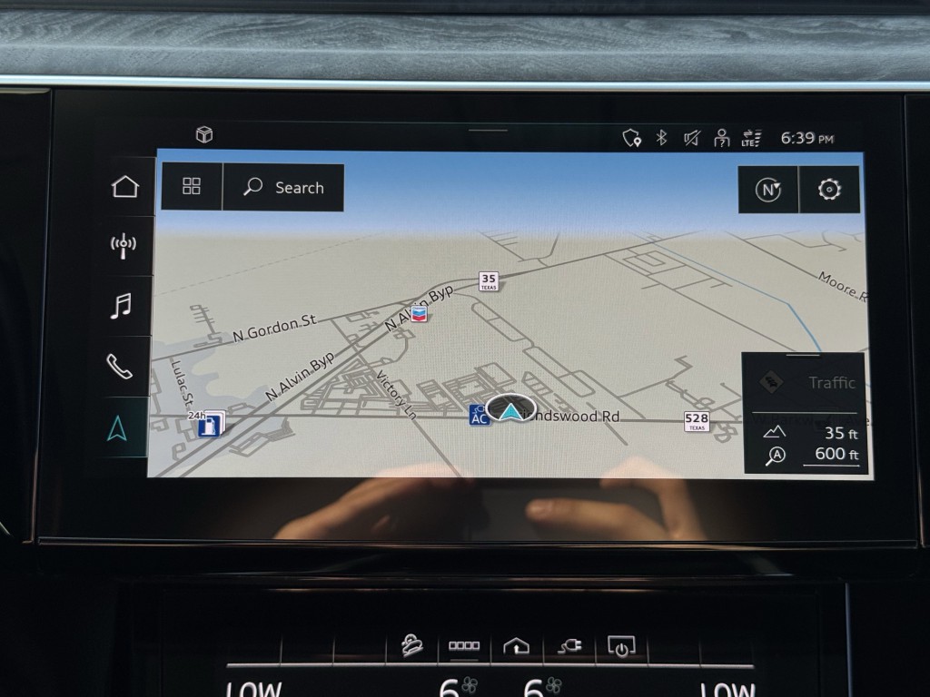2022 Audi e-tron Image 20