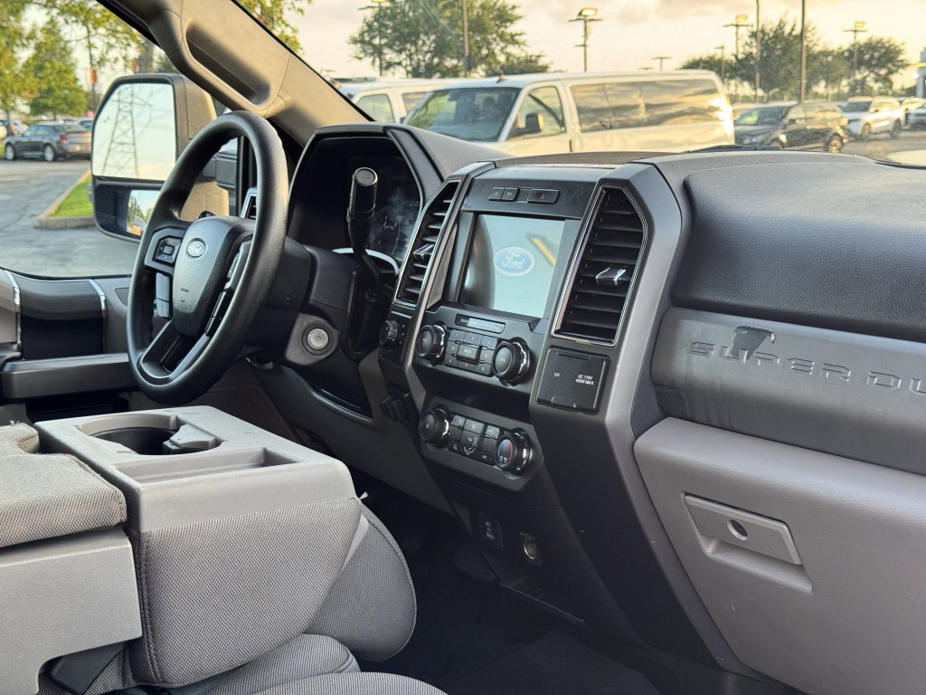 2021 Ford F-250 Image 13