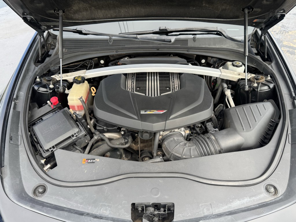2016 Cadillac CTS Image 17