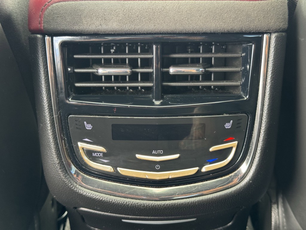 2016 Cadillac CTS Image 35